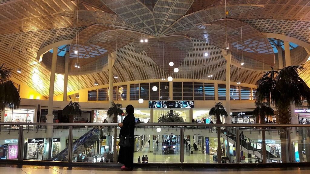 Best Shopping malls in Riyadh - Granada Center (Riyadh)