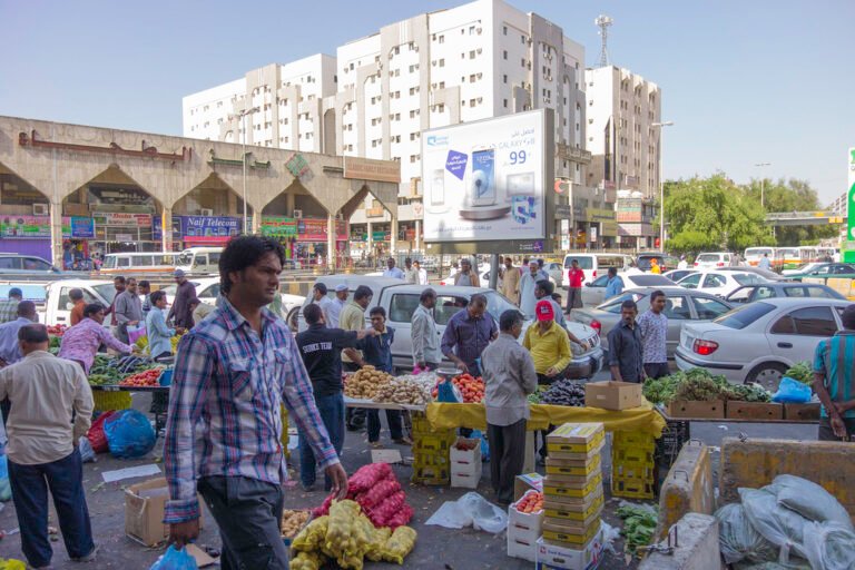 Best 5 Traditional Souks in Riyadh: Where to Find Gold, Spices, and ...