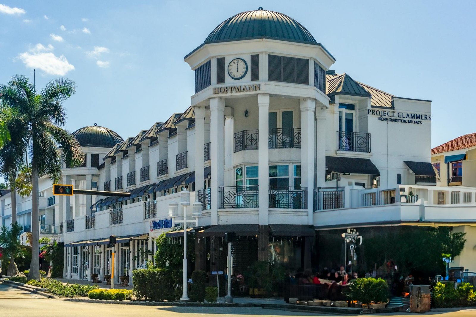 Shopping in Naples, Florida A Guide to Luxury Boutiques, Upscale Malls & Charming Districts